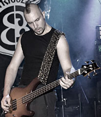 Falk am Bass